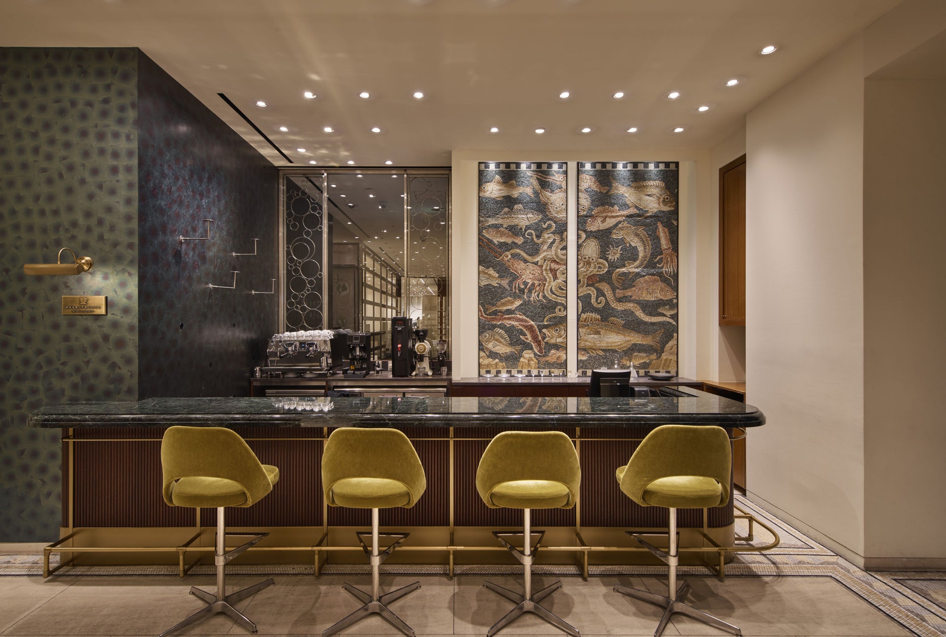 バーニーズニューヨーク銀座本店 1・2階リニューアル